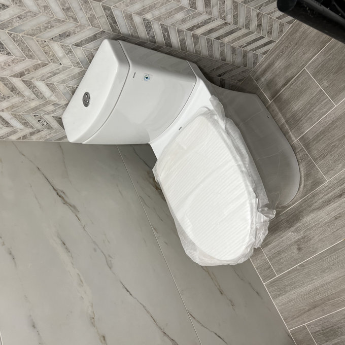 TOTO Aquia® Dual-Flush Elongated Two-Piece Toilet with Tornado